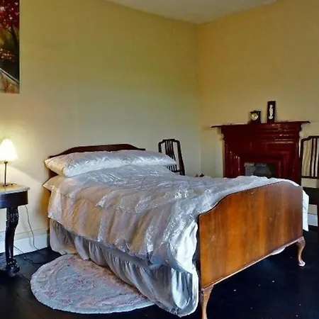 Shannon View 3 Bed Farm House With Private Parking Дом отдыха Labasheeda